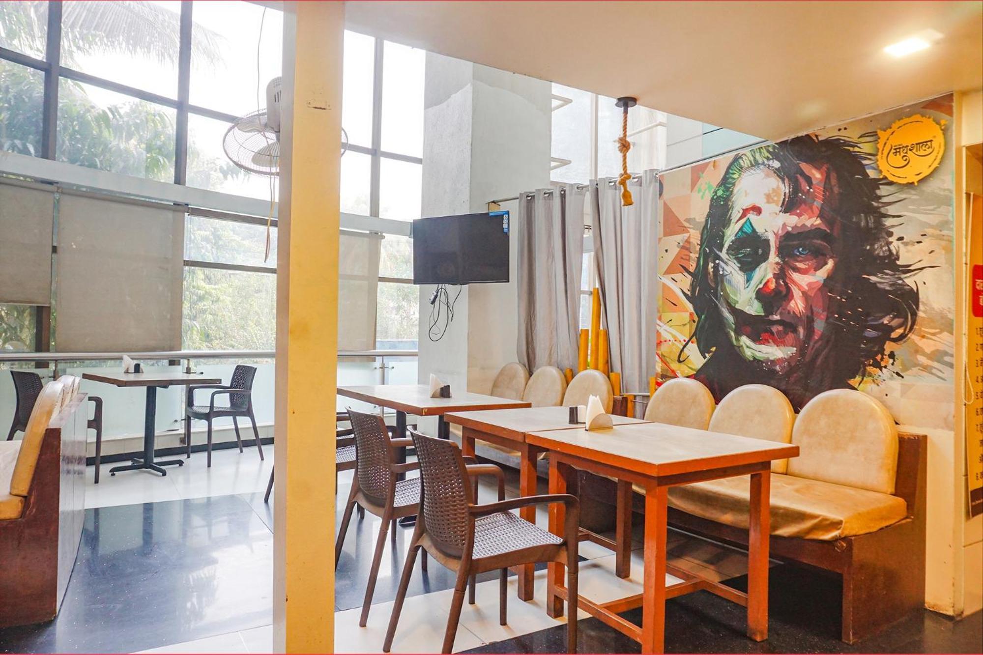 Fabhotel Prime Deccan 8 Pune Bagian luar foto