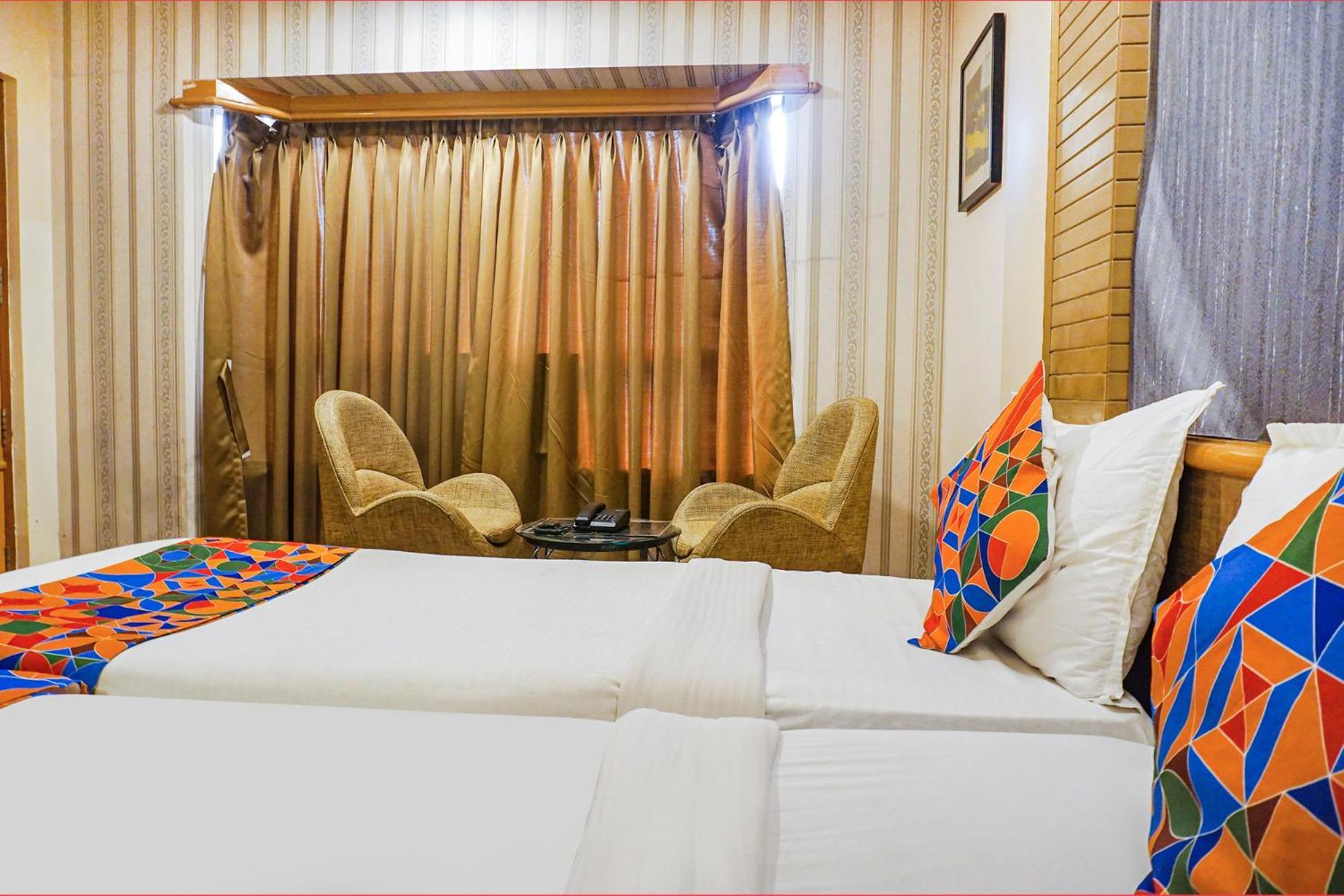Fabhotel Prime Deccan 8 Pune Bagian luar foto